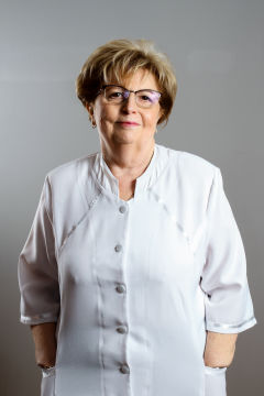 Dr. Valach Erzsébet
